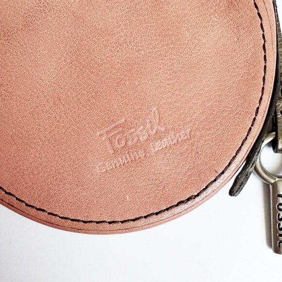 Fossil Leather Round Zip Coin Purse Make A Change with Key Charm - Picture 3 of 7